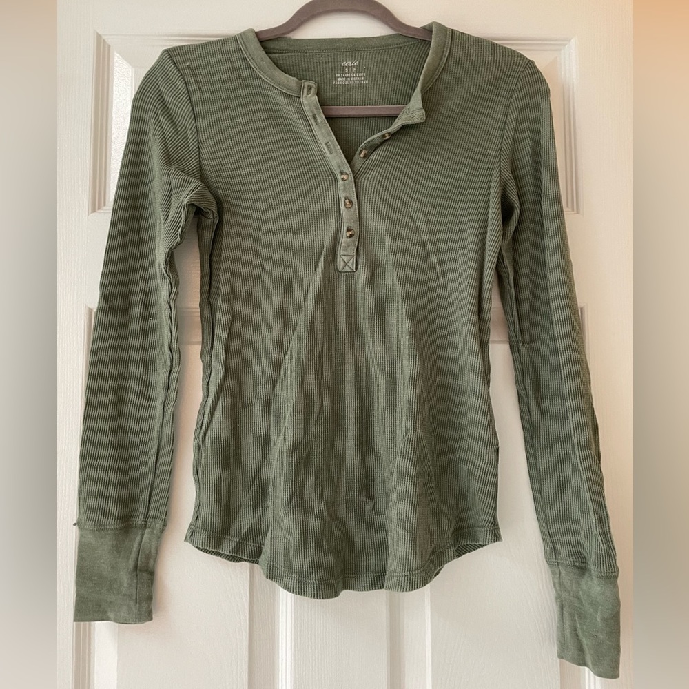 Aerie henley shirt